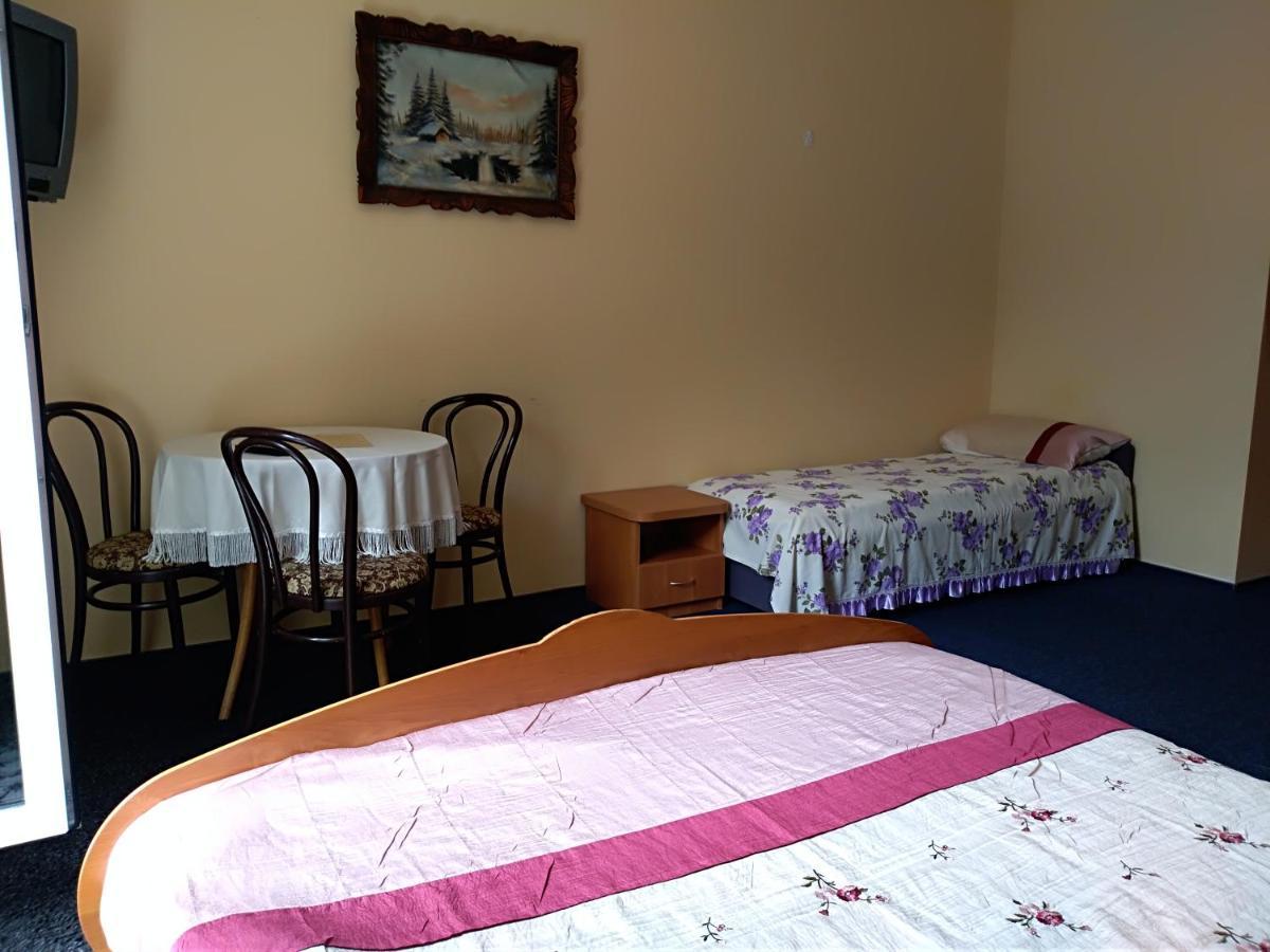 Osrodek Wypoczynkowy Ognisko Hotel Krynica-Zdrój Kültér fotó